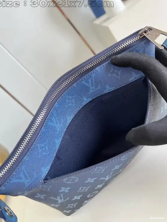 Fake Louis Bags LOUIS SOUPLE-30*21*7.5CM VUITTON VOYAGE POCHETTE 0606